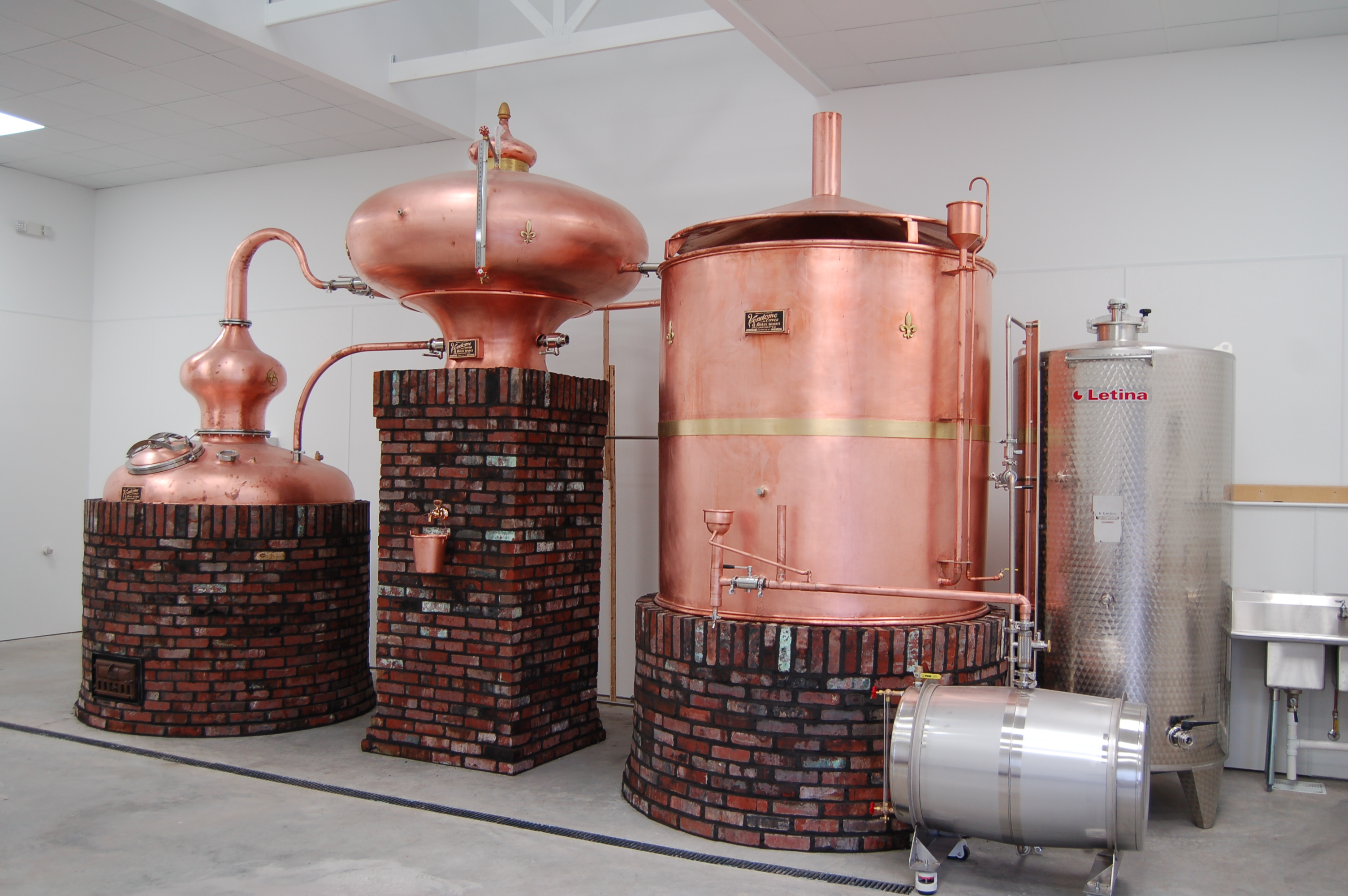 Dr. Richter 2 Litre High-End Colonial Distillery Copper Distillery