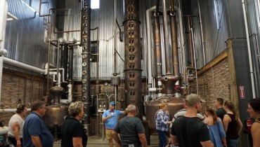The Ultimate Guide to Choosing the Right Still for Your Distillery [BrandScape]