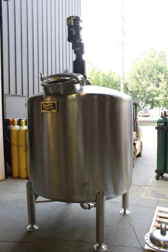 custom stainless steel tanks